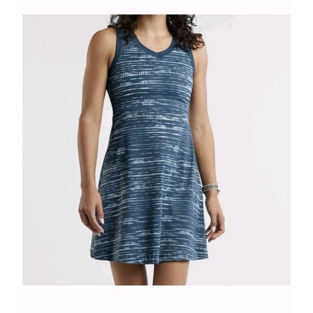 Title Nine Boss Dress Size Small Built In Bra Teal Sports Tennis Golf Stretchy